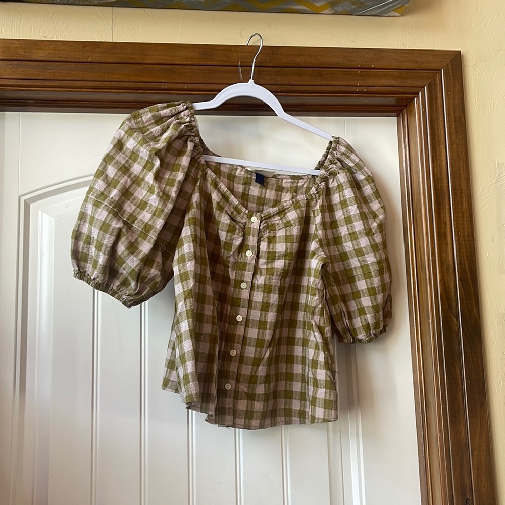 Worn twice great condition top